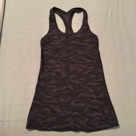 lululemon tank top - Picture 1 of 3